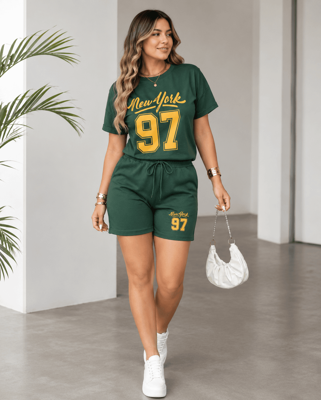 Conjunto Urbano Femenino "New York 97" – Camiseta y Short Premium